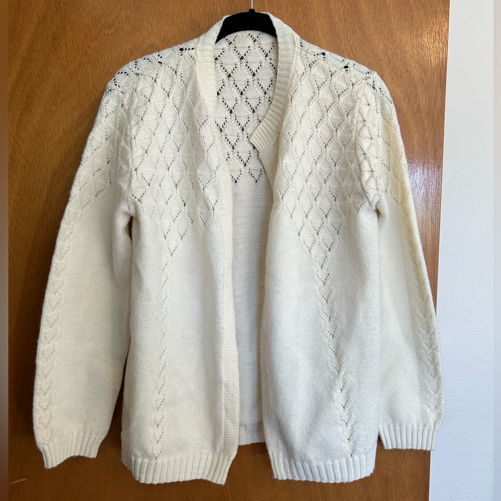 LAST CHANCE | vintage cream crochet cardigan